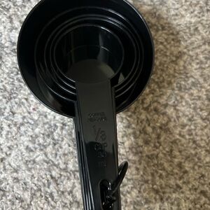 Black Measuring Cups Set